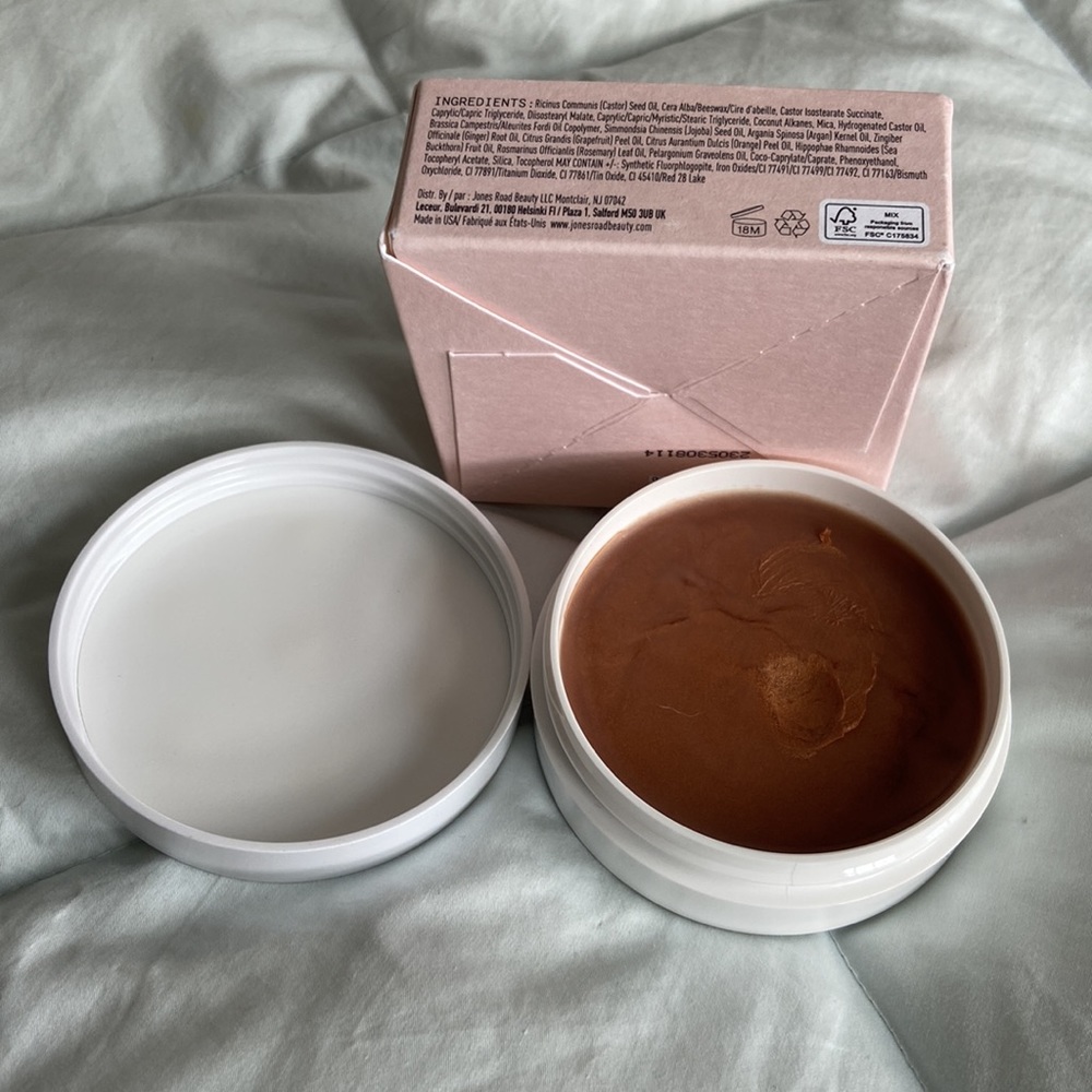 Jones Road, miracle balm BRONZE, Bobby Brown.